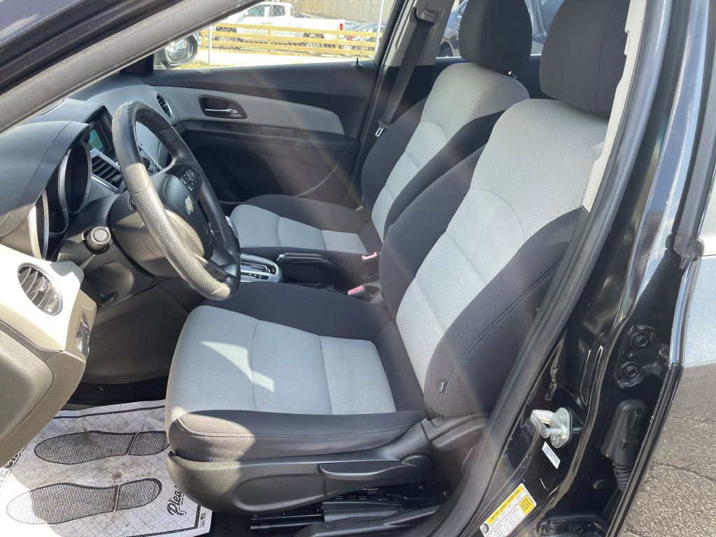Used 2012 Chevrolet Cruze LS w/ Connectivity Package image 10