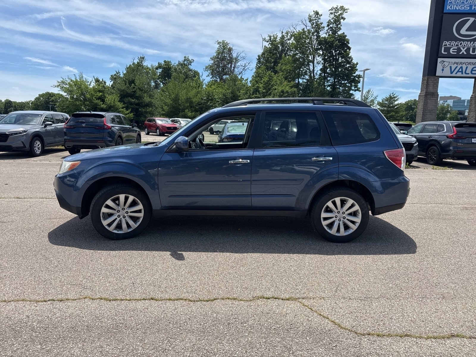 Used 2012 Subaru Forester 2.5X Premium AWD/4WD image 11