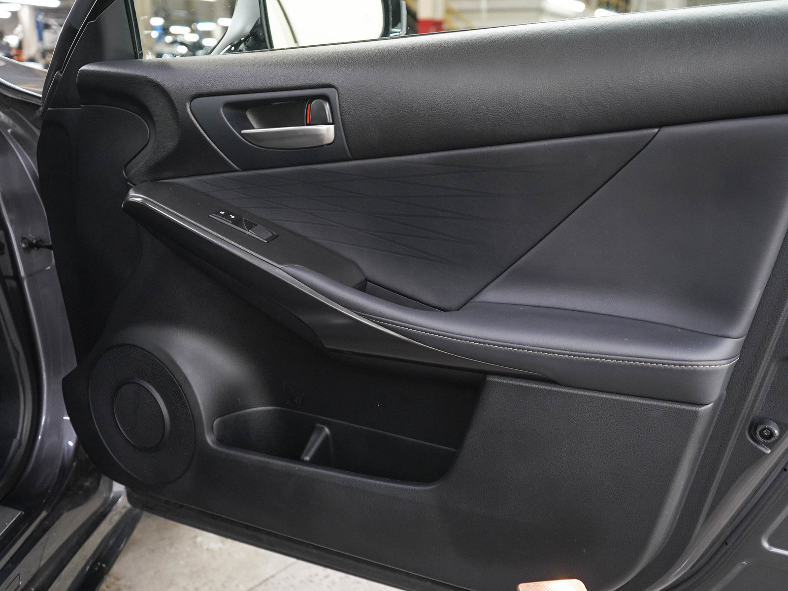 Used 2022 Lexus IS 350 F Sport AWD/4WD image 9