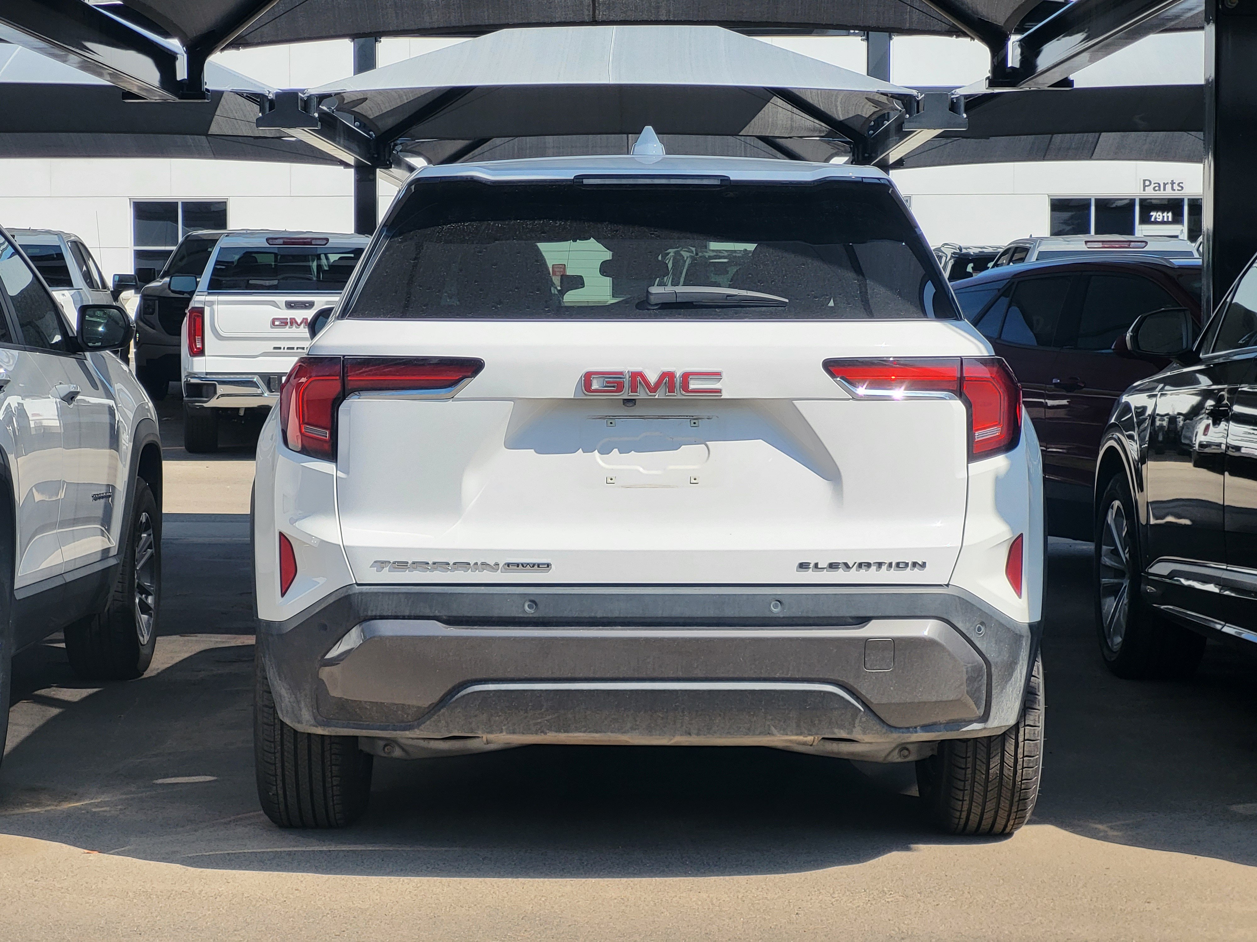 Used 2026 GMC Terrain Elevation AWD/4WD image 4