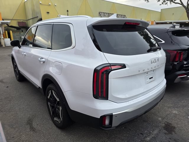 Certified 2024 Kia Telluride EX w/ EX Captain's Chair Package FWD image 9