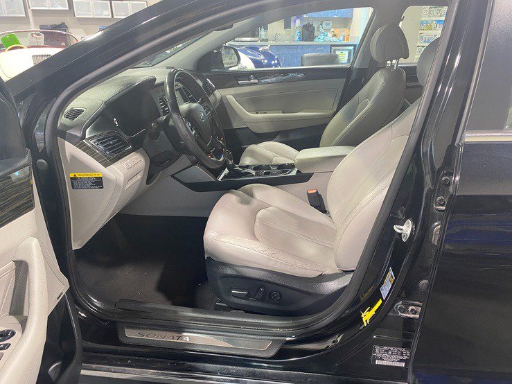 Used 2017 Hyundai Sonata Limited FWD image 7