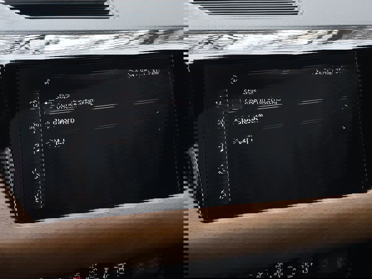 Used 2022 Audi e-tron GT Premium Plus image 50