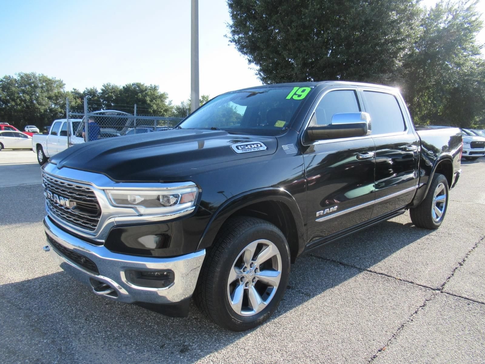 Used 2019 RAM 1500 Limited RWD image 3