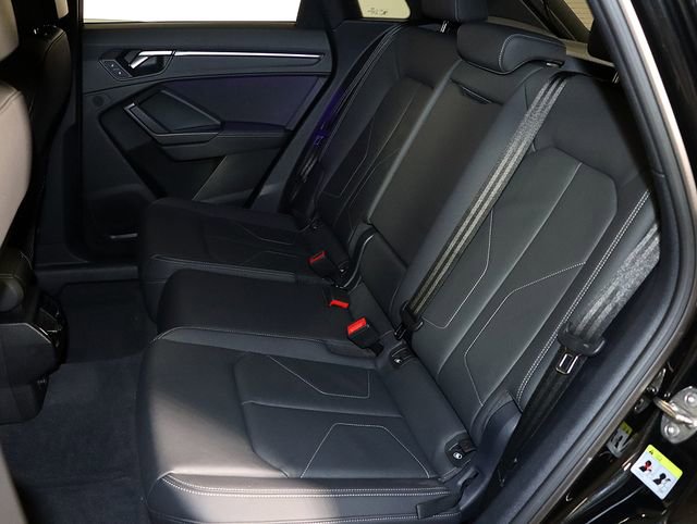 Used 2023 Audi Q3 2.0T Premium Plus image 13