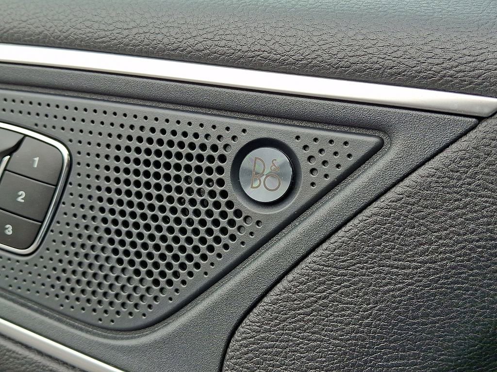 Used 2024 Ford Edge Titanium image 28