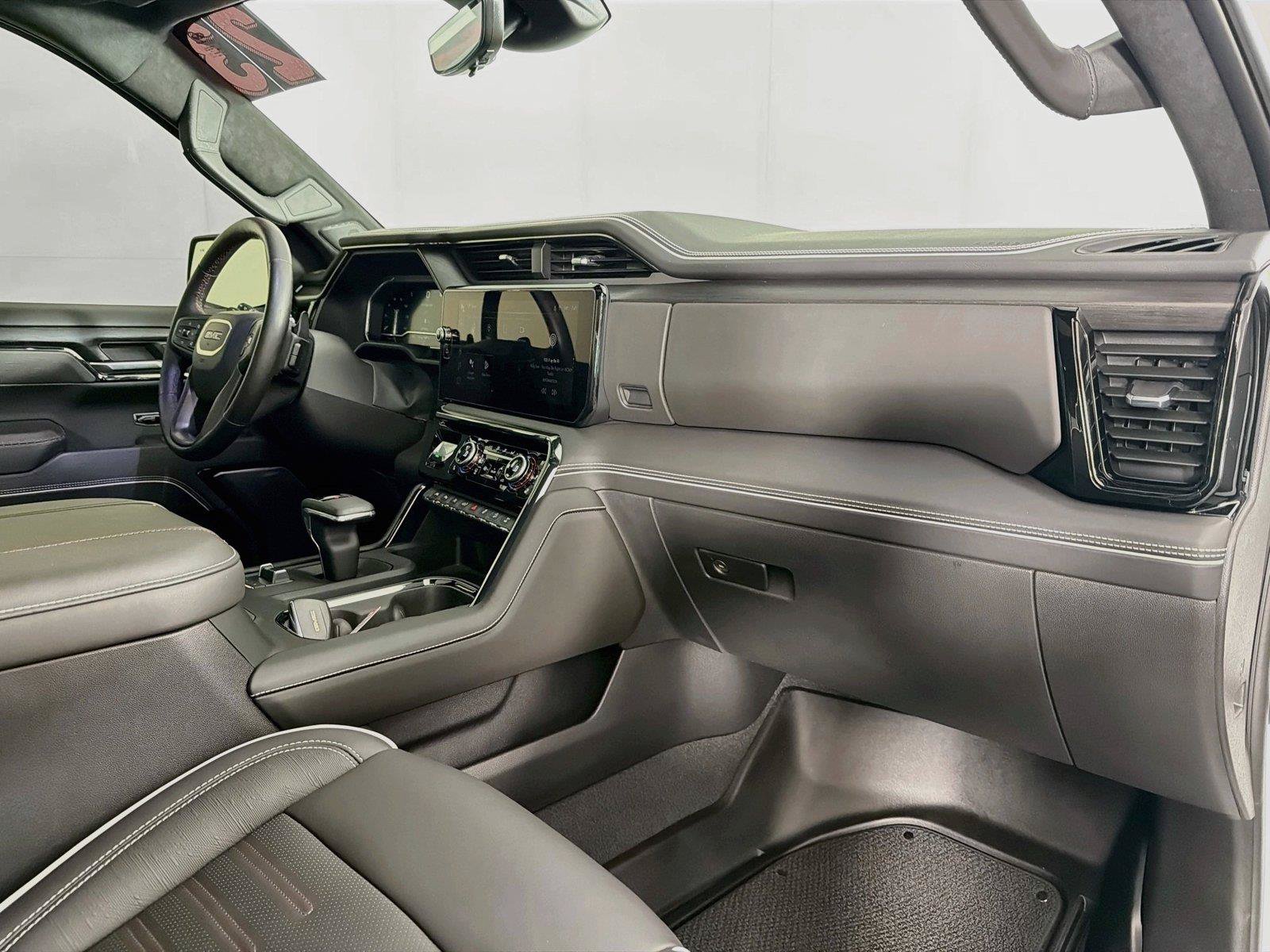 Used 2023 GMC Sierra 1500 AT4X AWD/4WD image 32