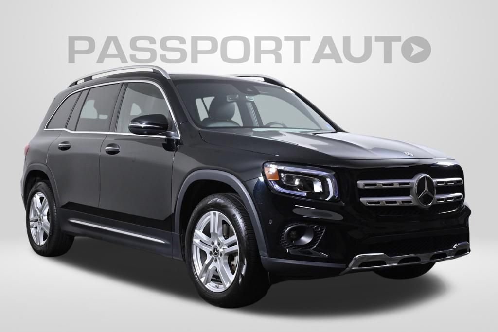 Used 2022 Mercedes-Benz GLB 250 4MATIC image 3