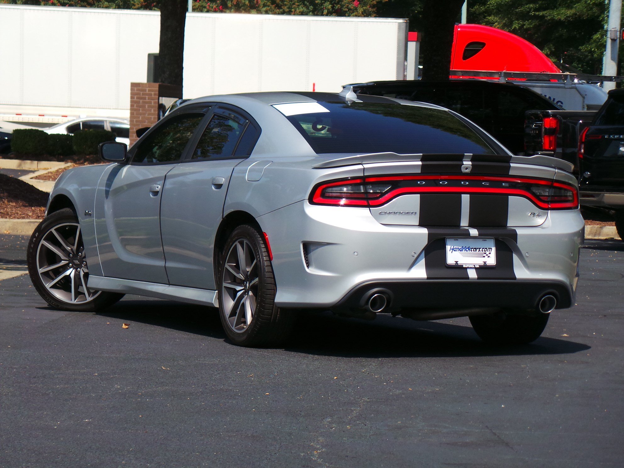 Used 2023 Dodge Charger R/T w/ Plus Group RWD image 3