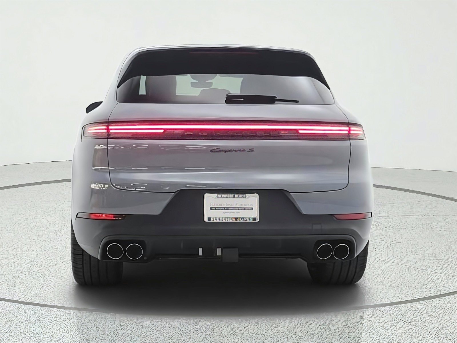 Used 2024 Porsche Cayenne S AWD/4WD image 6