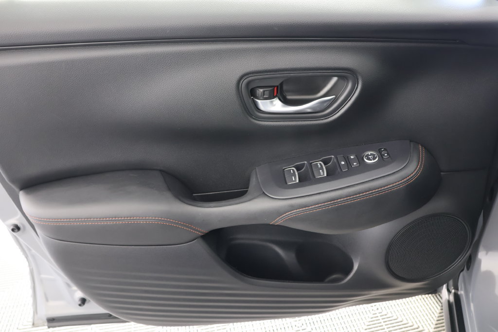 Certified 2025 Honda HR-V Sport image 25