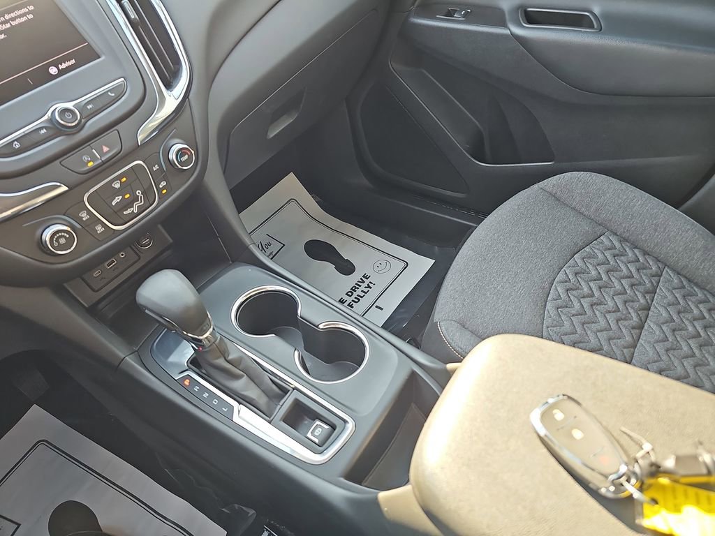 Used 2023 Chevrolet Equinox LT image 28