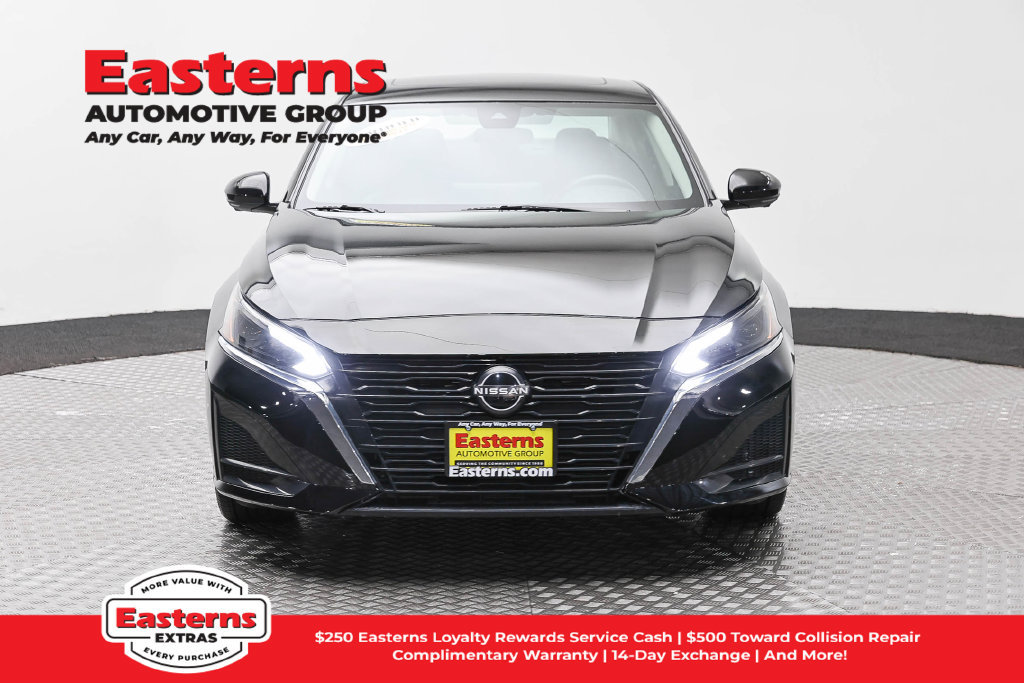 Used 2023 Nissan Altima 2.5 SL AWD/4WD image 3