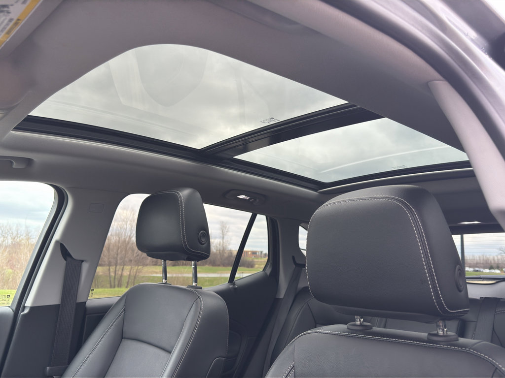 Used 2024 GMC Terrain SLT w/ Infotainment Package II AWD/4WD image 20