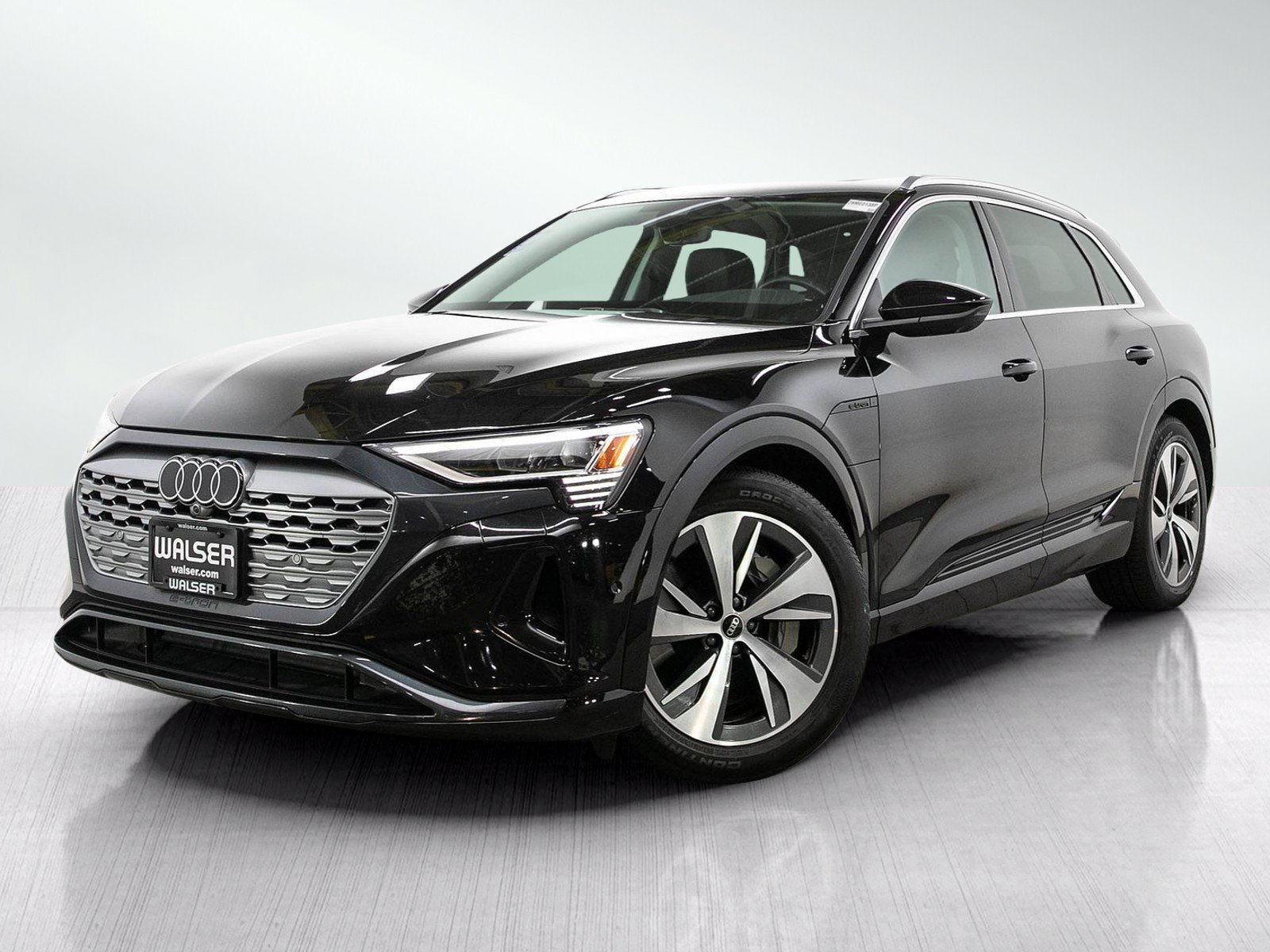 Used 2024 Audi Q8 e-tron Premium Plus w/ Premium Plus Package AWD/4WD image 1