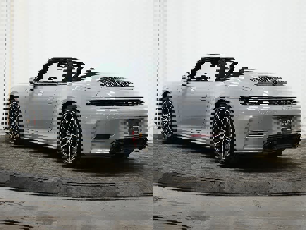 New 2026 Porsche 911 Carrera 4S image 3