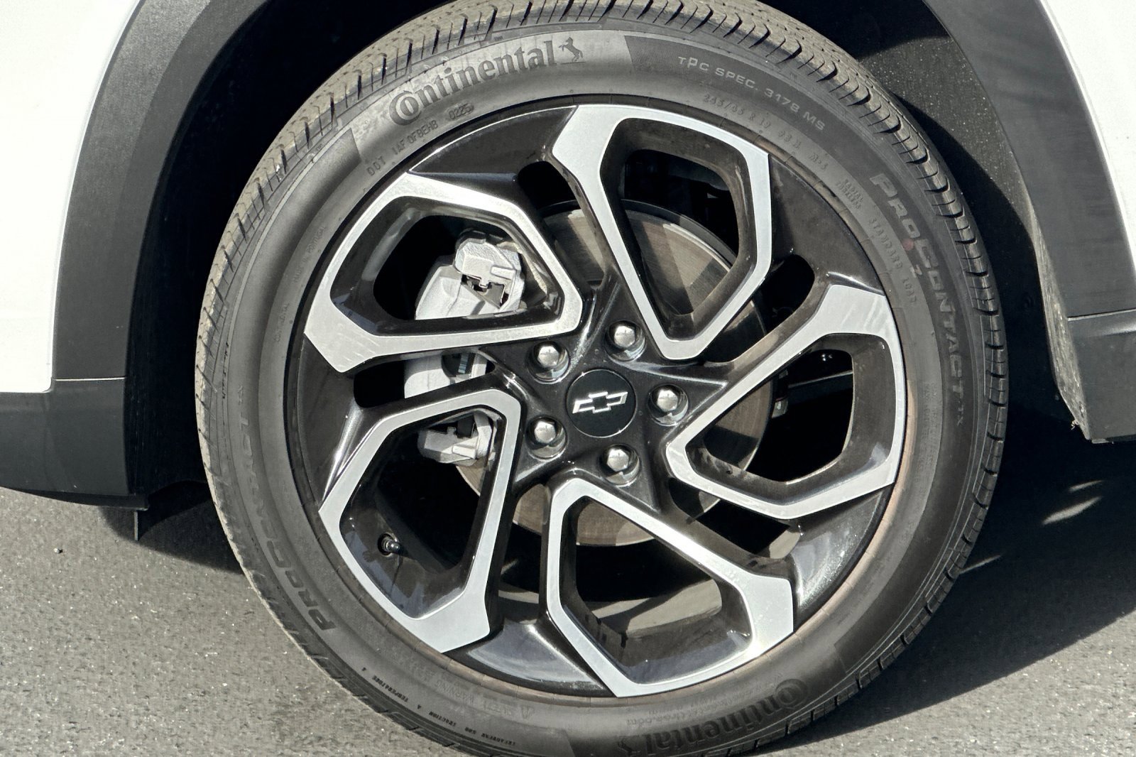 Used 2025 Chevrolet Trax RS w/ Driver Confidence Package image 43