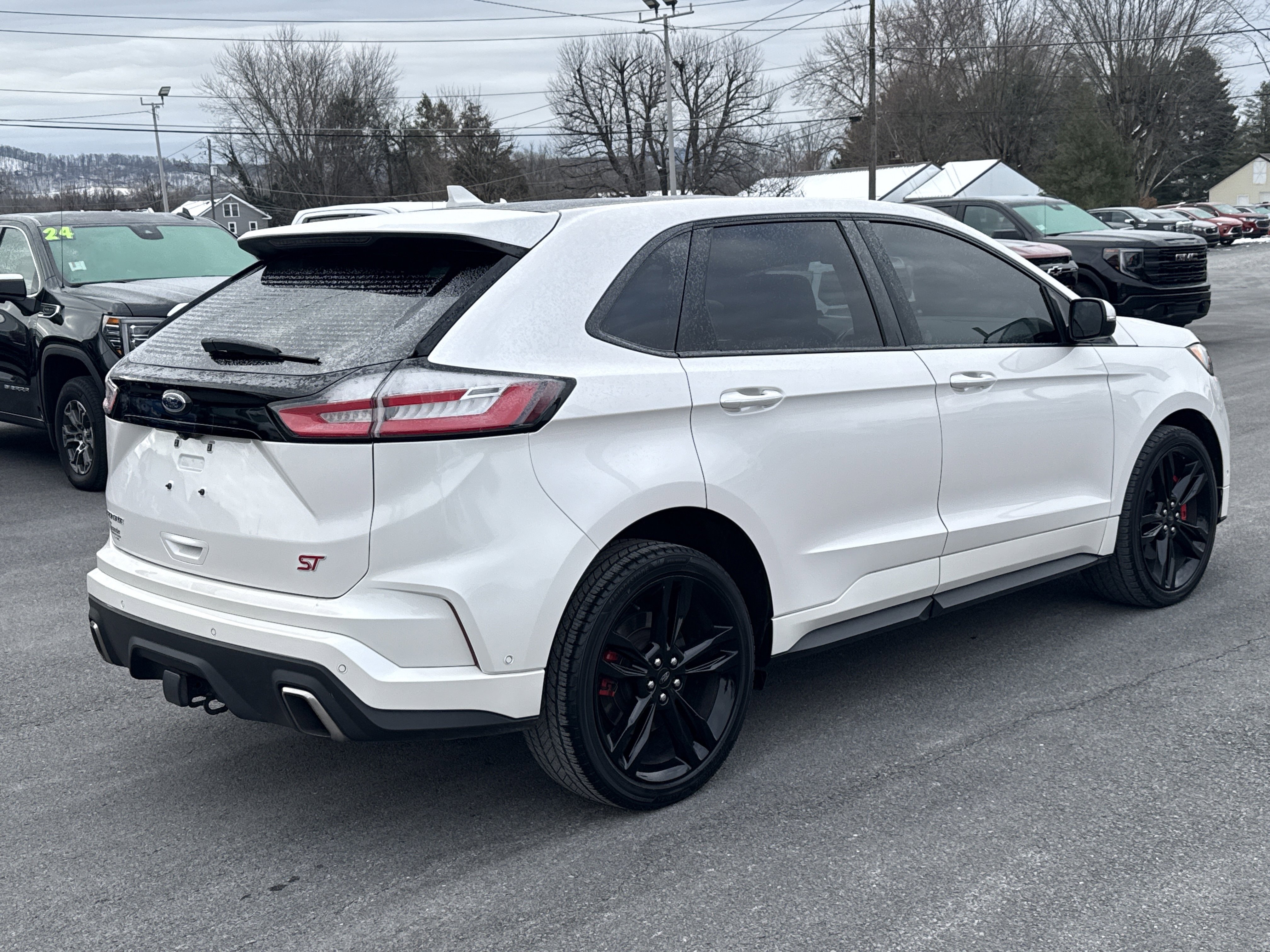 Used 2019 Ford Edge ST w/ Equipment Group 401A image 5