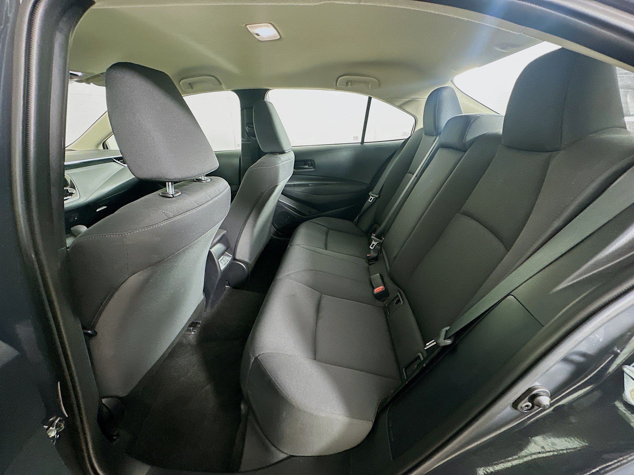 Used 2026 Toyota Corolla LE FWD image 27