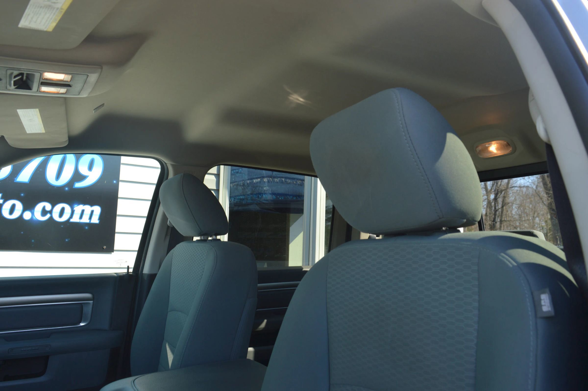 Used 2017 RAM 2500 SLT image 13