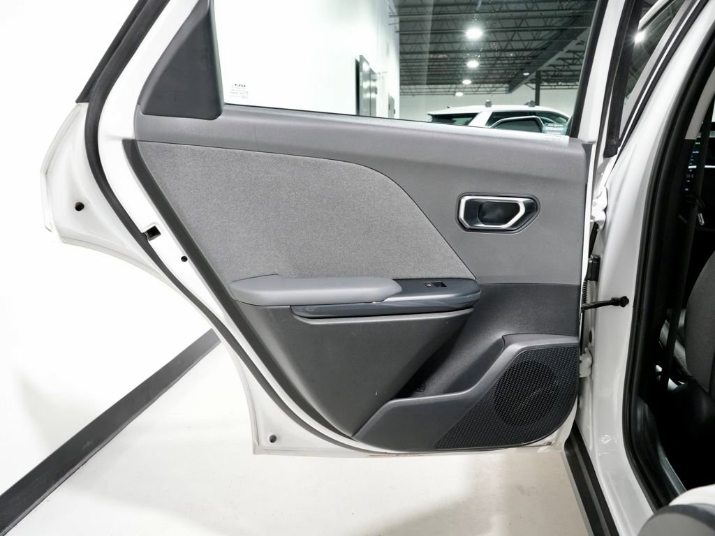 Used 2025 Kia K4 EX image 25
