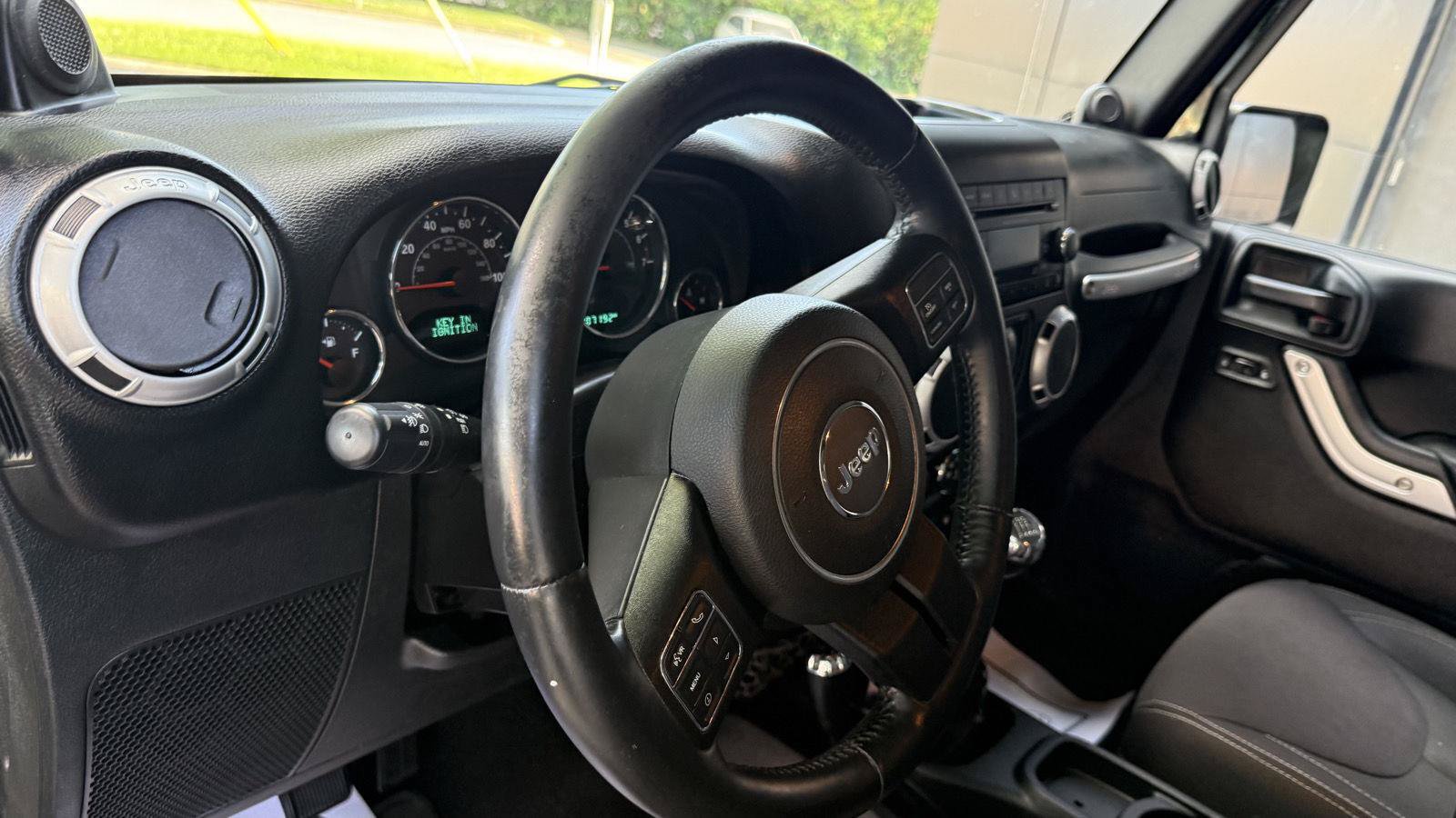 Used 2014 Jeep Wrangler Sahara w/ Connectivity Group AWD/4WD image 27