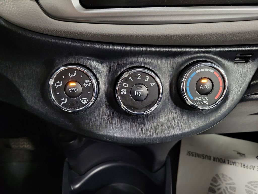Used 2012 Toyota Yaris LE image 17