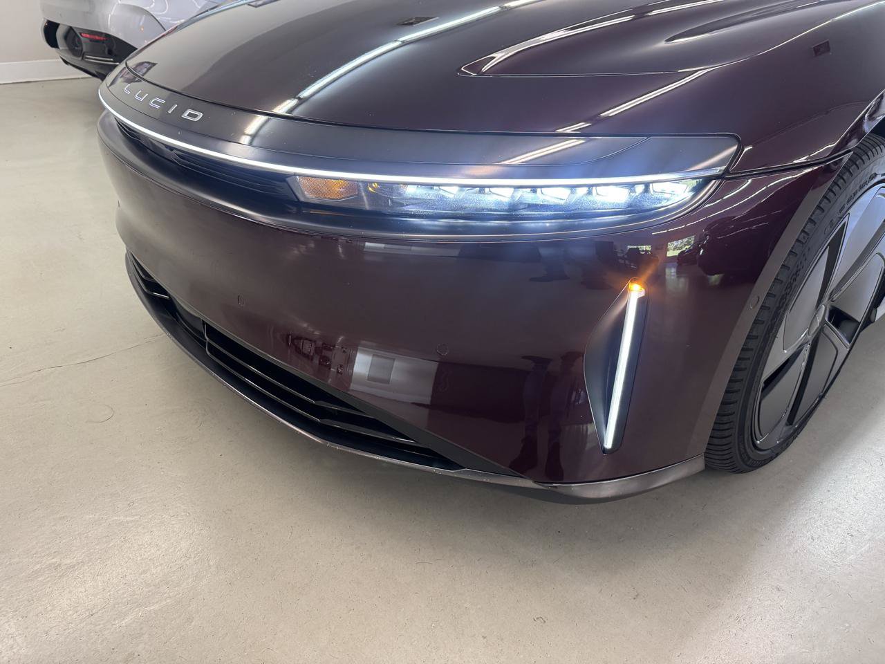 Used 2025 Lucid Air Touring AWD/4WD image 24