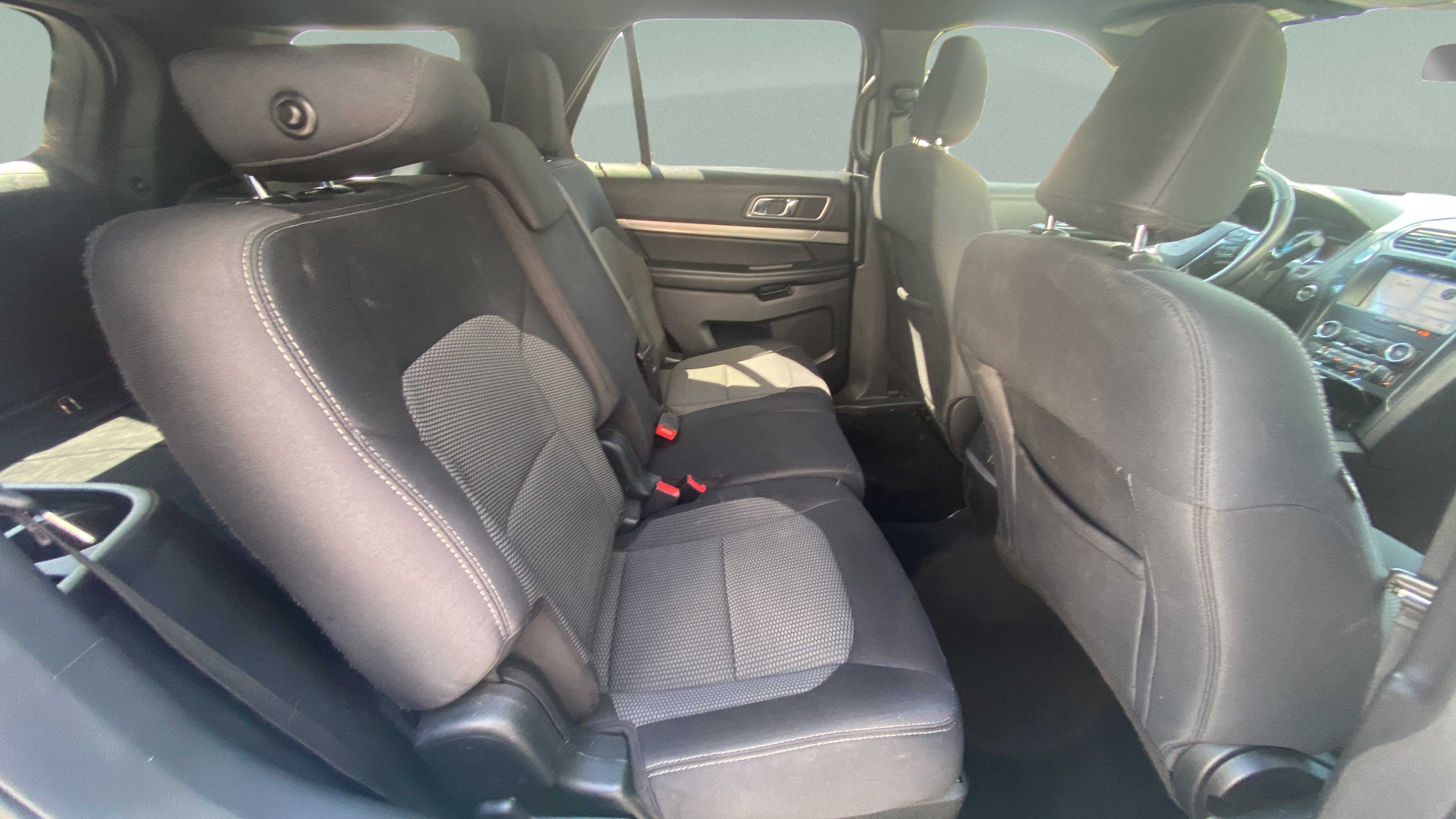 Used 2019 Ford Explorer XLT w/ Equipment Group 201A FWD image 20