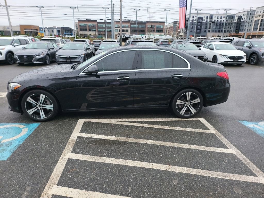 Used 2023 Mercedes-Benz C 300 4MATIC Sedan image 4