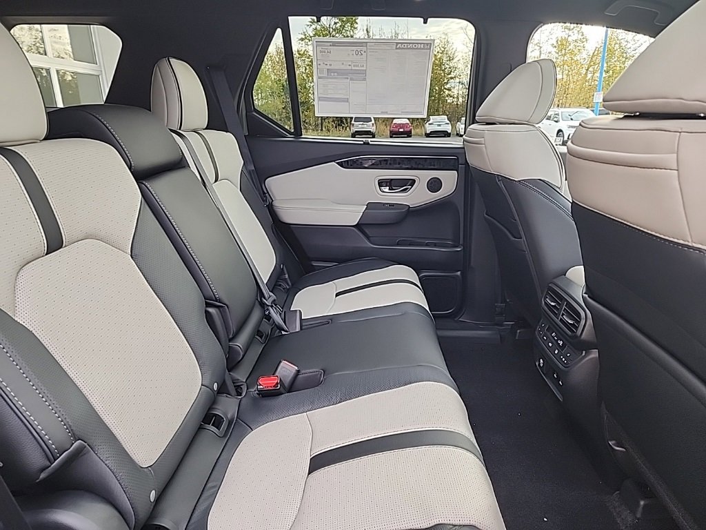 New 2026 Honda Passport TrailSport Elite image 13