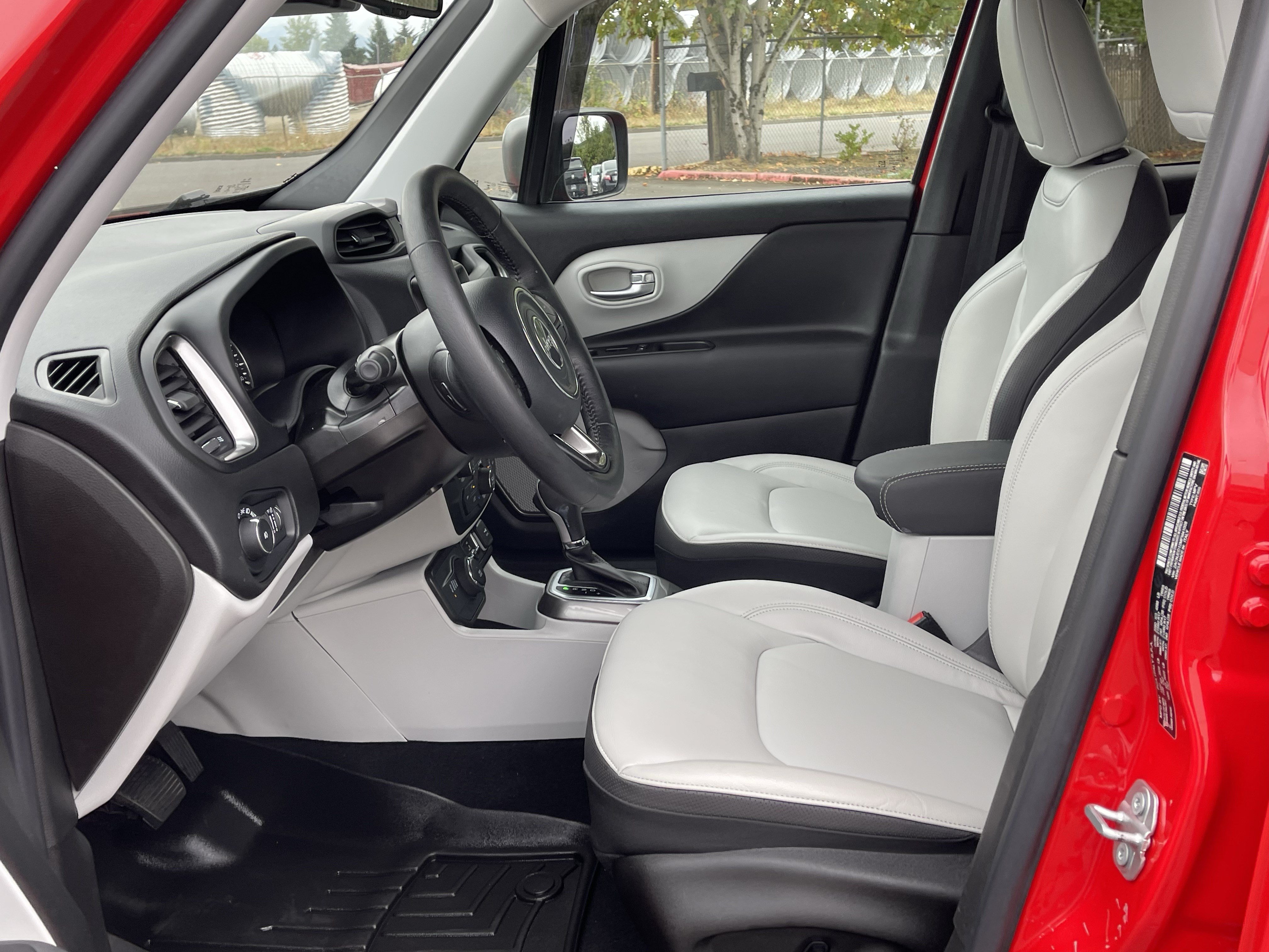 Used 2021 Jeep Renegade Limited AWD/4WD image 12