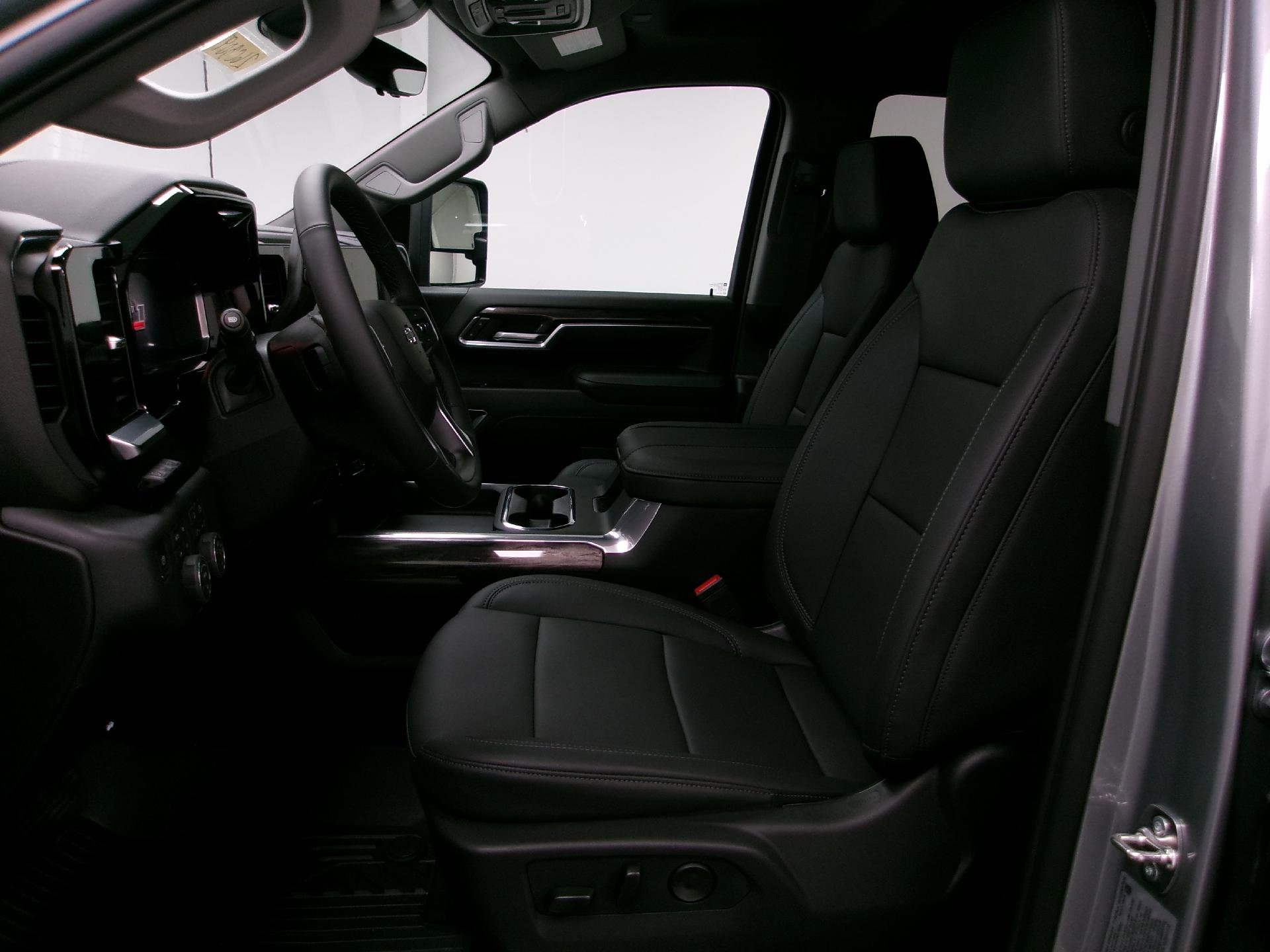 New 2026 Chevrolet Silverado 2500 LTZ image 9