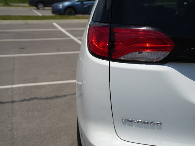 Used 2023 Chrysler Voyager LX FWD image 42