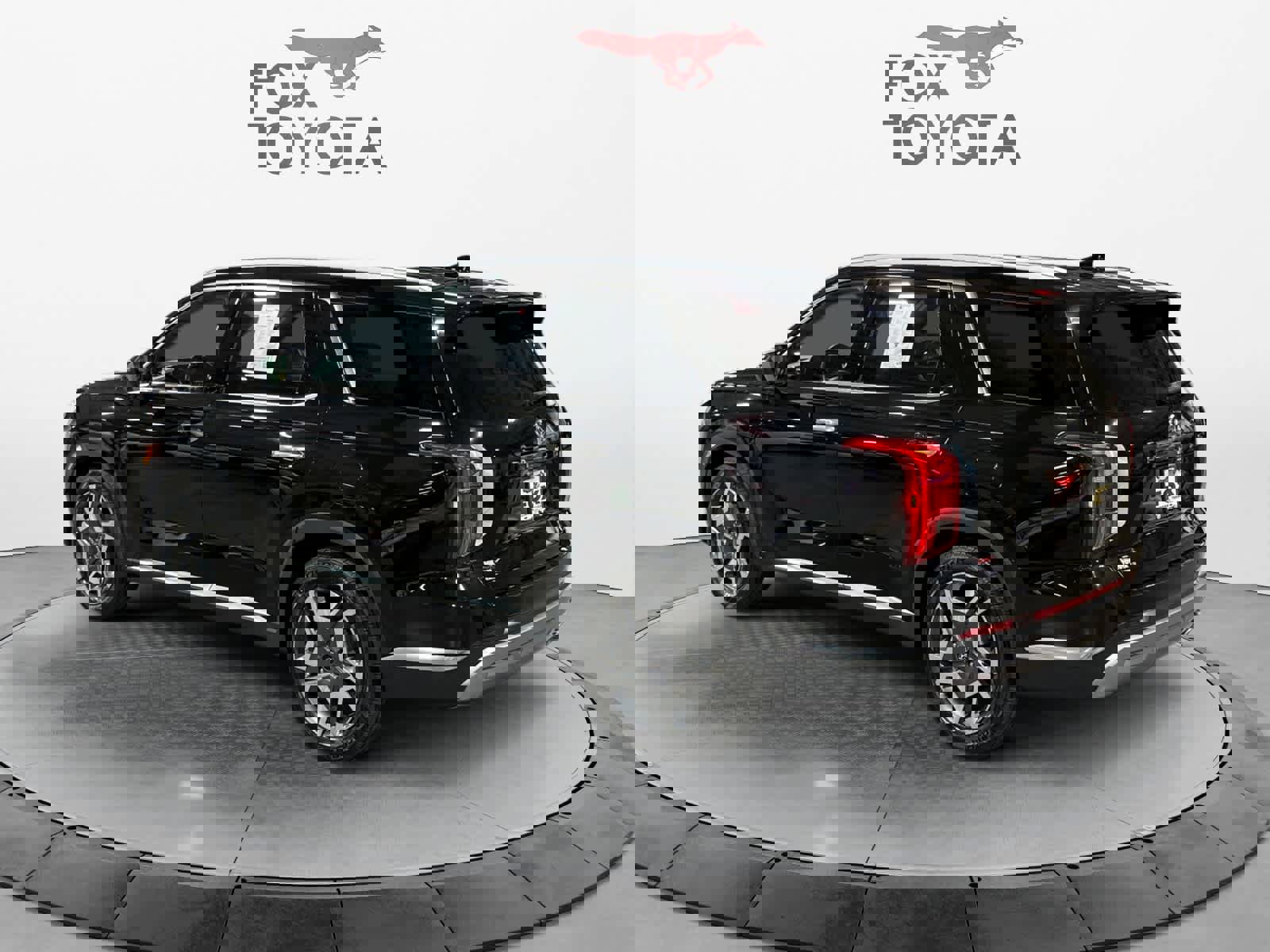 Used 2023 Hyundai Palisade Limited w/ Cargo Package image 4