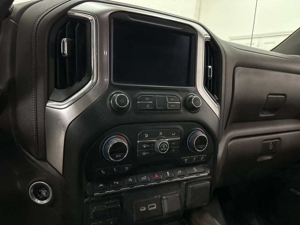 Used 2021 Chevrolet Silverado 1500 LTZ w/ LTZ Premium Package AWD/4WD image 37