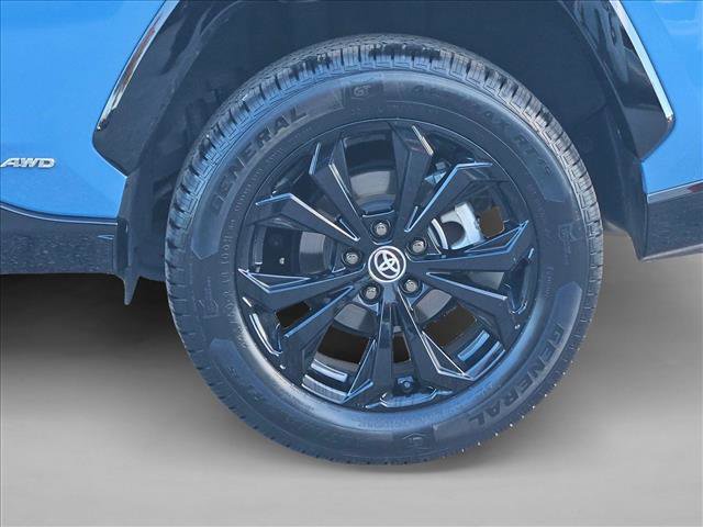 Used 2024 Toyota RAV4 SE image 23