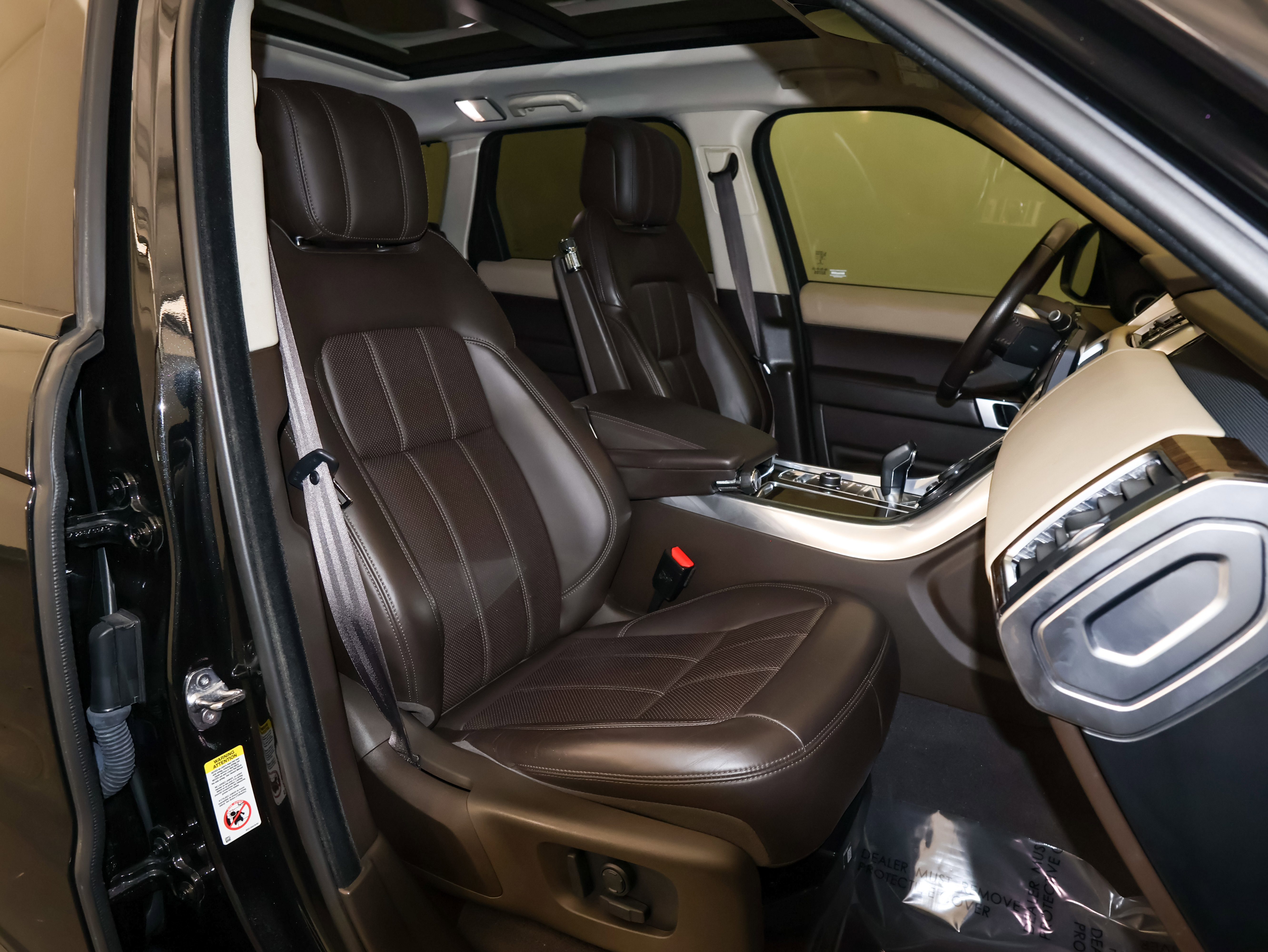 Used 2020 Land Rover Range Rover Sport HSE image 44