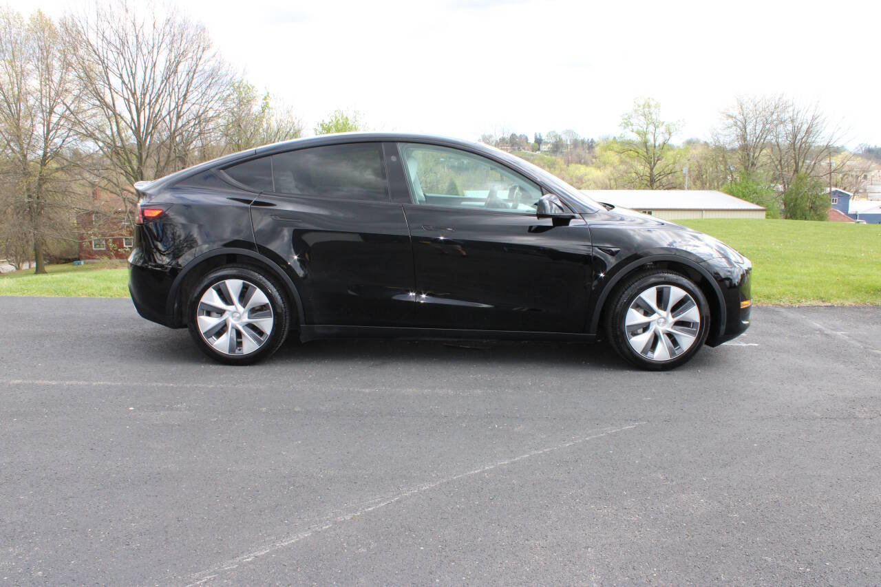 Used 2024 Tesla Model Y Long Range image 2