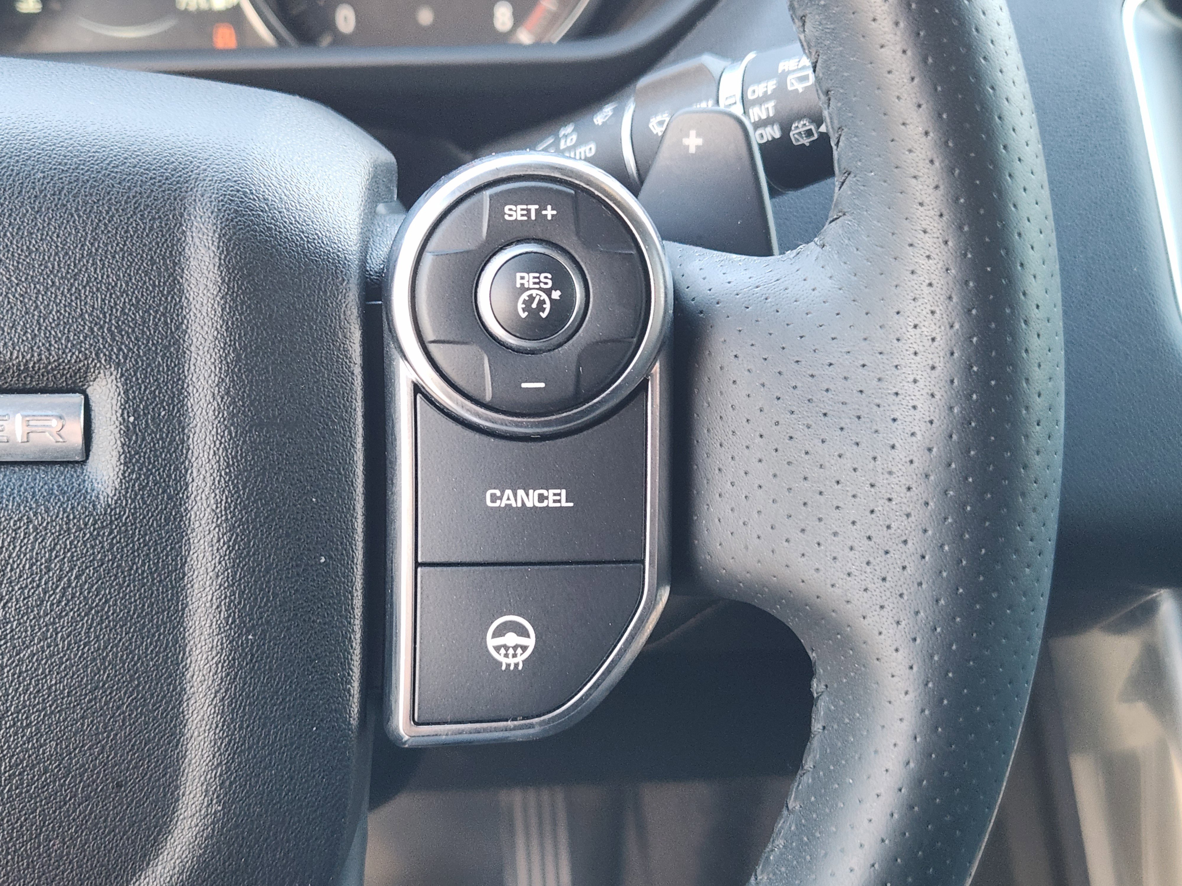 Used 2017 Land Rover Range Rover Sport image 30