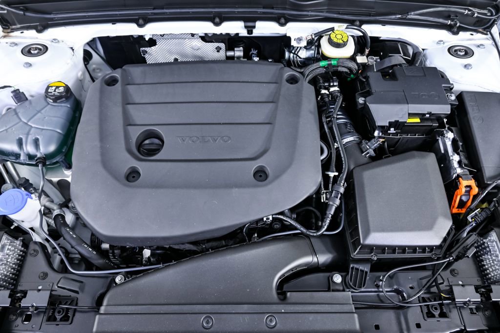 New 2026 Volvo XC40 B5 Plus w/ Protection Package Premier image 33