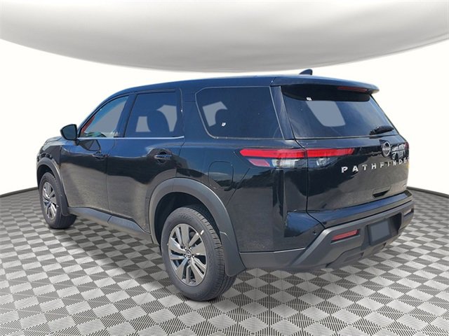 New 2025 Nissan Pathfinder S image 4