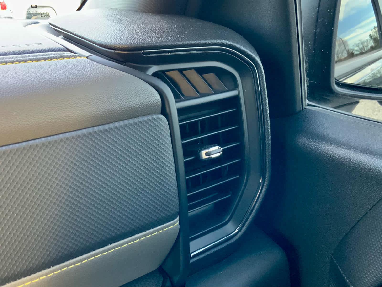 Certified 2025 Chevrolet Silverado 1500 ZR2 image 53