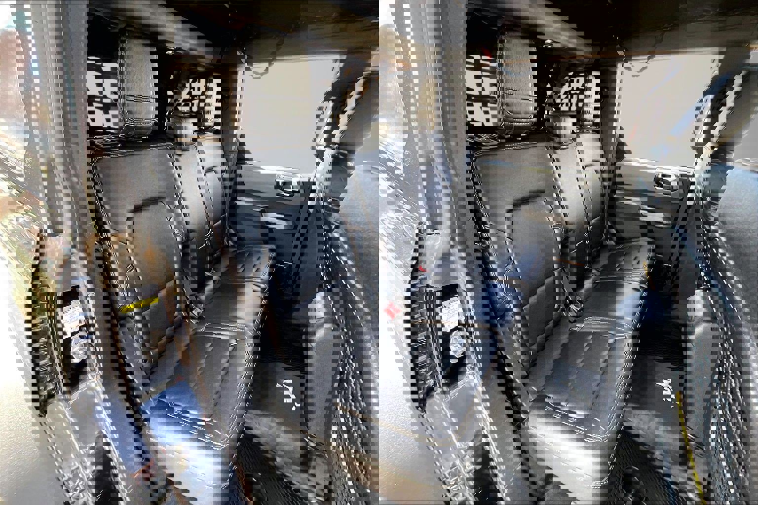 Used 2021 Ford Bronco Badlands w/ Sasquatch Package image 25