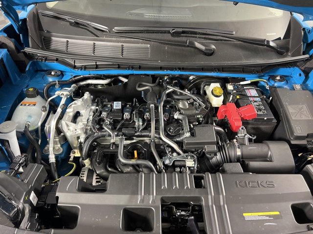 New 2026 Nissan Kicks SR w/ Cold Weather Package image 3