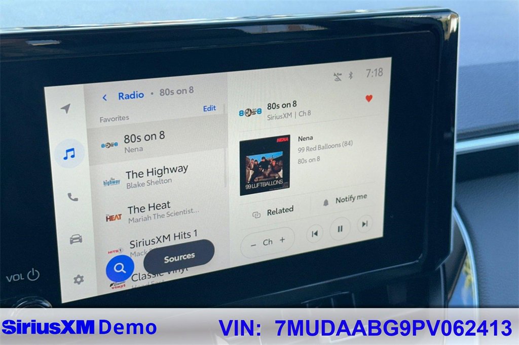 Used 2023 Toyota Corolla Cross XLE image 35