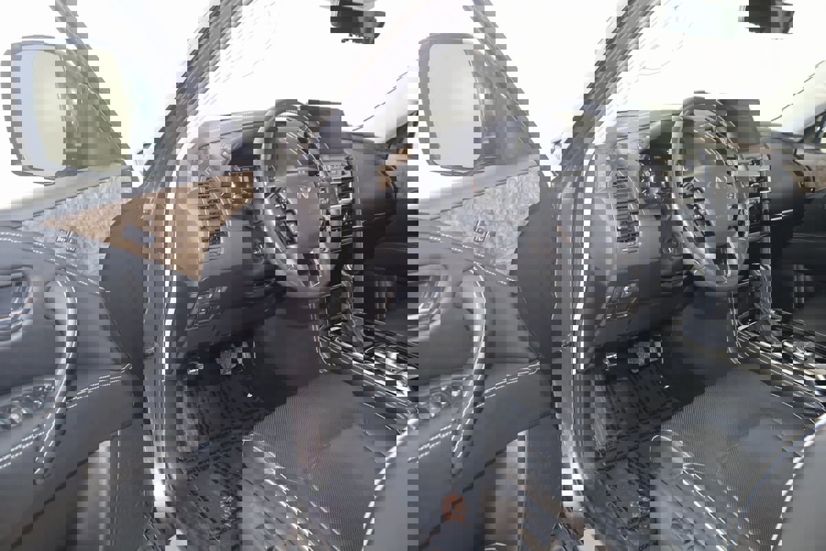 Used 2023 INFINITI QX80 Premium Select w/ All-Season Package image 50