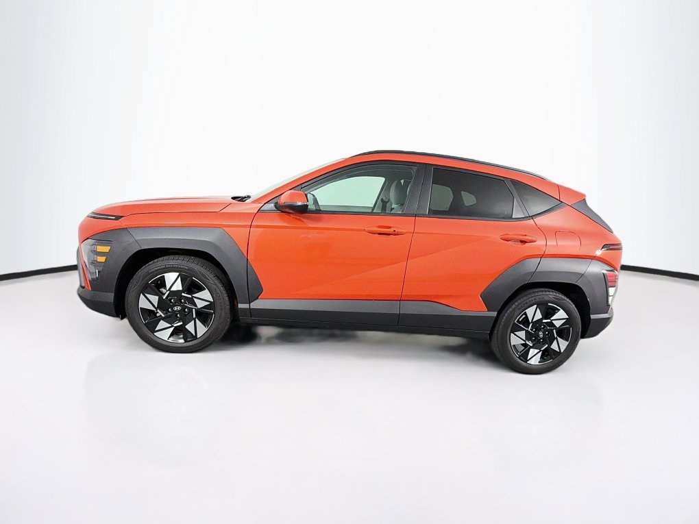Used 2024 Hyundai Kona SEL FWD image 6