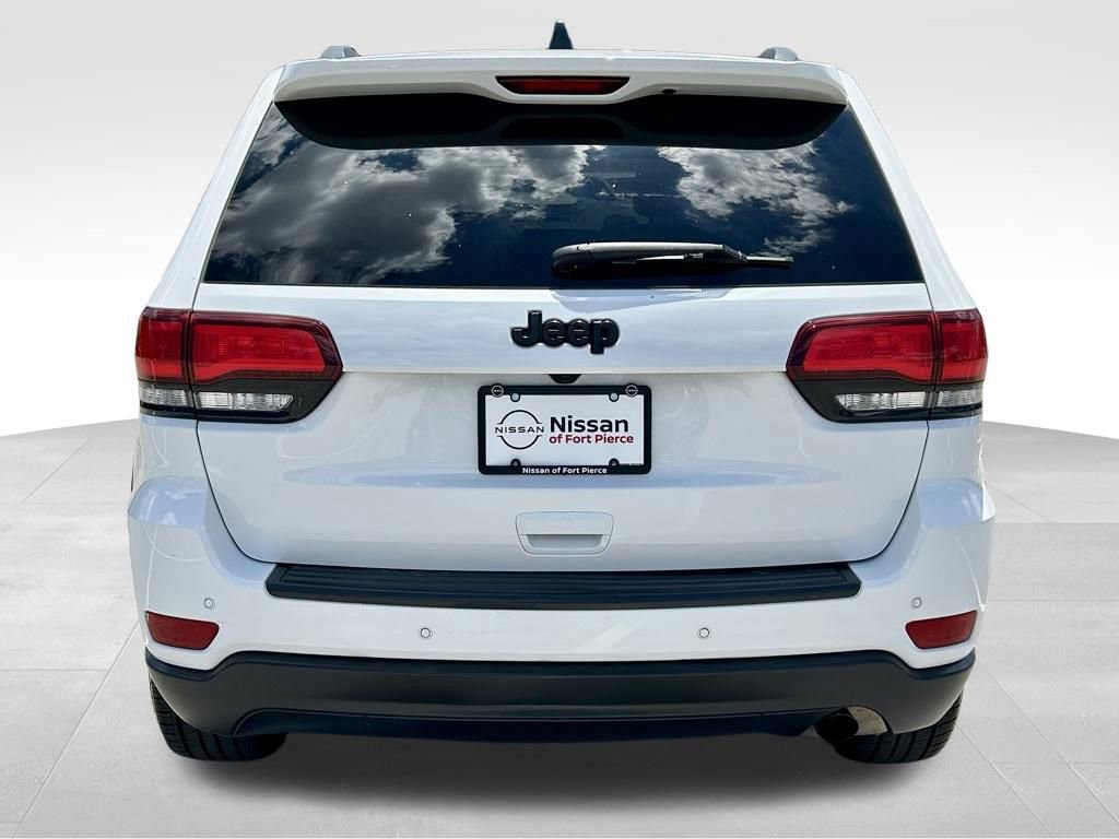 Used 2021 Jeep Grand Cherokee Freedom Edition RWD image 7