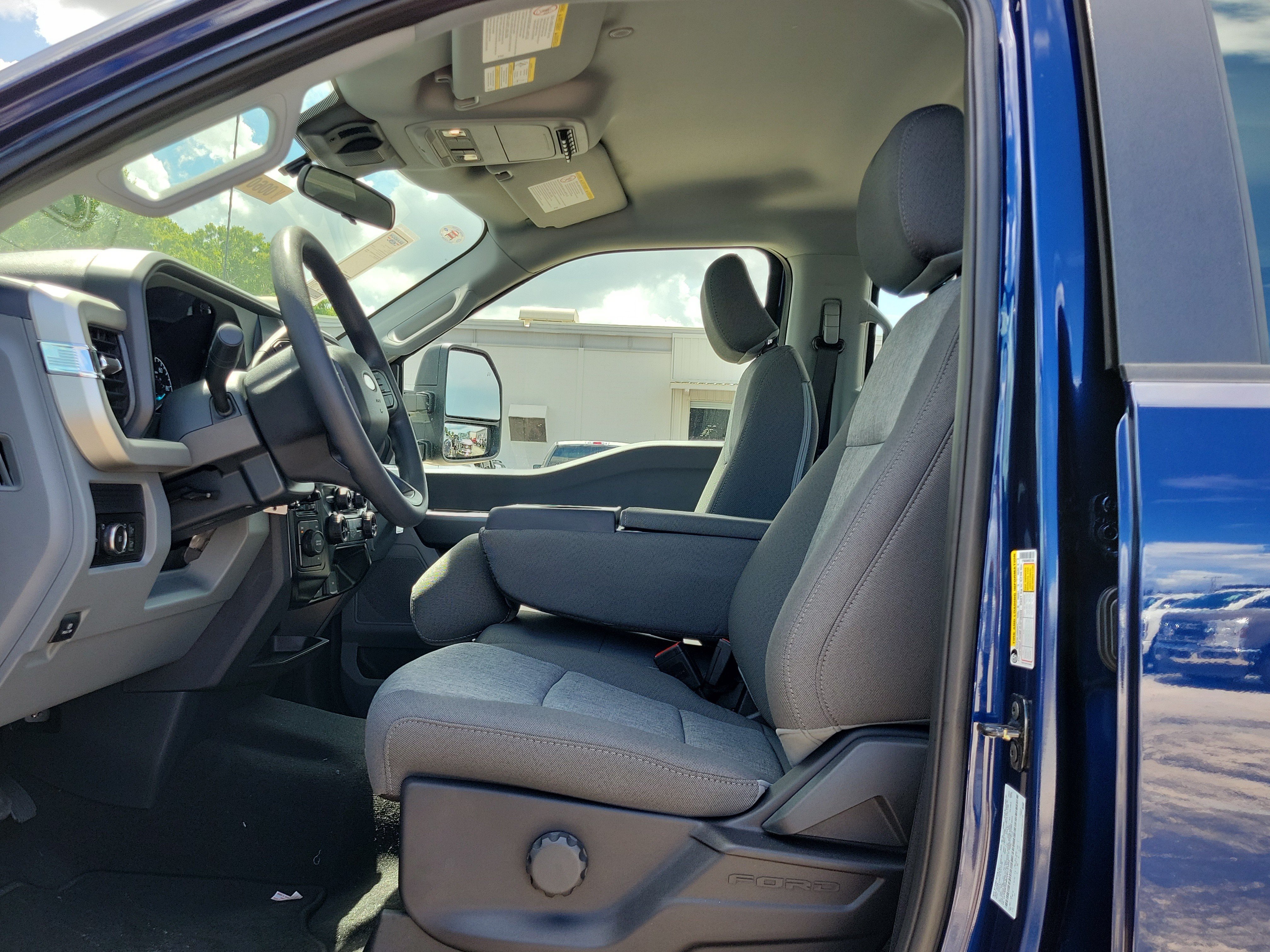 New 2027 Ford F350 XL w/ STX Appearance Package AWD/4WD image 15